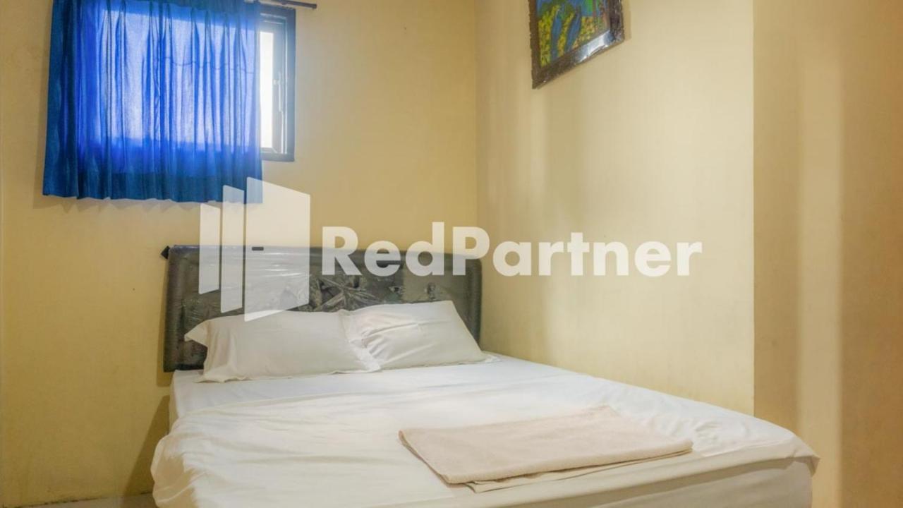 Vandhela Homestay Syariah Mitra Reddoorz สุราบายา ภายนอก รูปภาพ