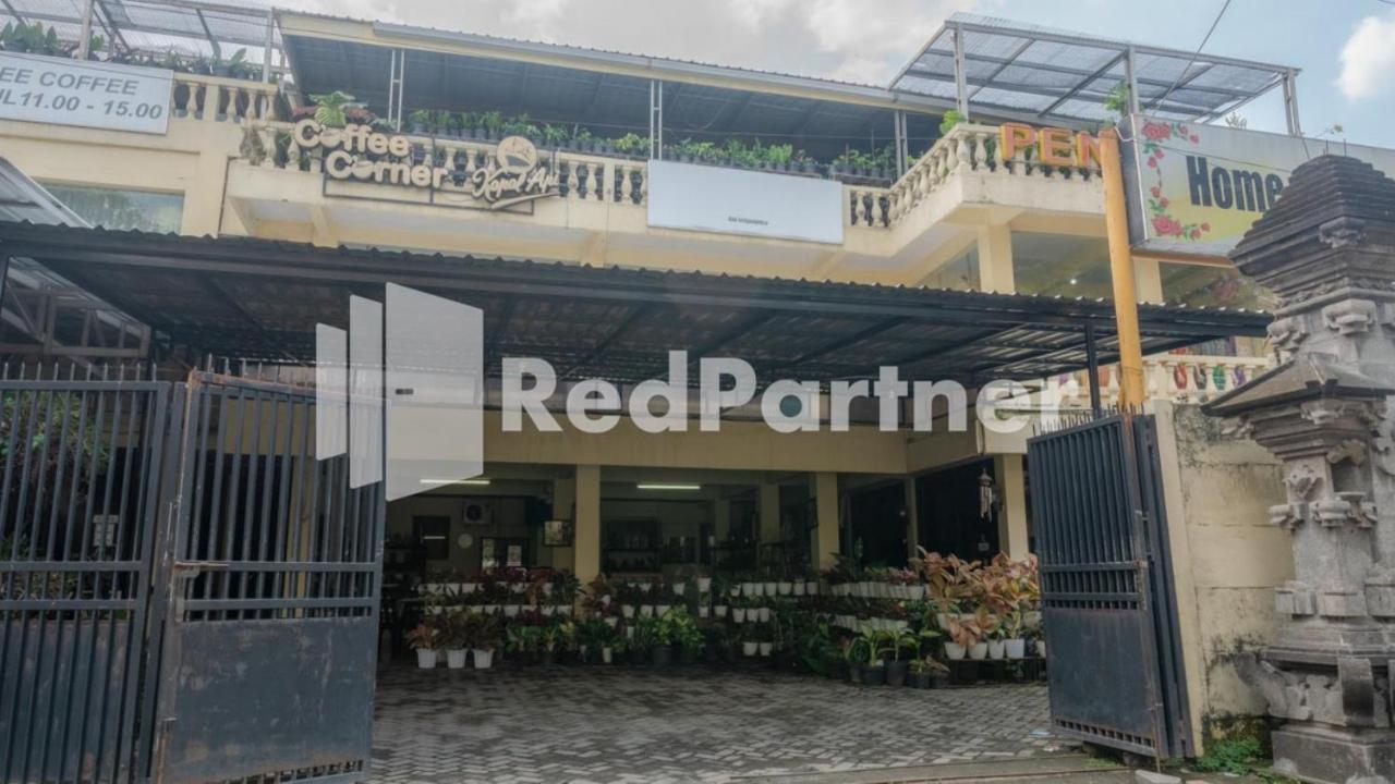 Vandhela Homestay Syariah Mitra Reddoorz สุราบายา ภายนอก รูปภาพ